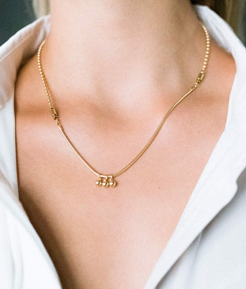 Schmuckkette mit 3 Wishes Gold ArtChain und goldener Kugelkette aus aus dem ATELIER VI VA